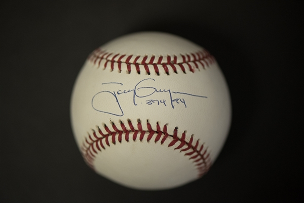 Lot Of 3 Baseball Old Timers Single Signed Baseballs - Tony Gwynn, F. Robinson (Steiner), & Frank Howard