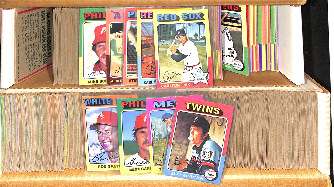 Lot Of 1200 Assorted 1975 Topps Baseball Cards w. Yount RC, Aaron AS, Schmidt, Fisk, Carlton, Yaz