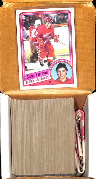 1984-85 Topps Hockey Set w. Steve Yzerman RC