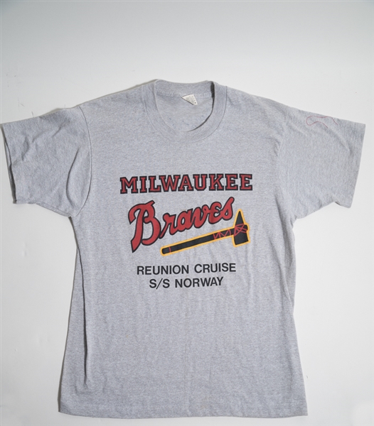 Milwaukee Braves Reunion Signed T-Shirt w. Aaron
