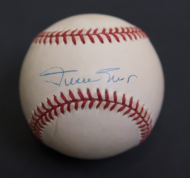 Willie Mays Signed Official N.L Baseball - JSA
