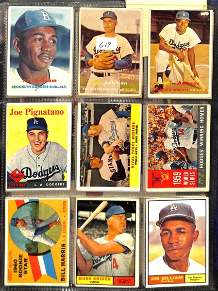 Binder Of 200+ Baseball Cards 1957-1987 
