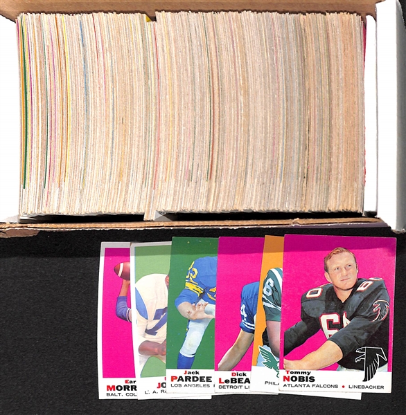 270 Assorted 1969 Topps Football Cards w. Minor Stars
