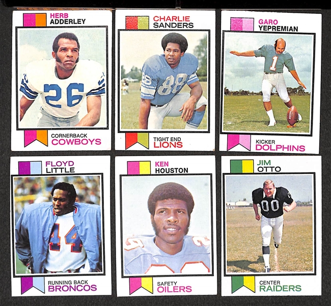 600 Assorted 1973 Topps Football Cards w. Minor Stars