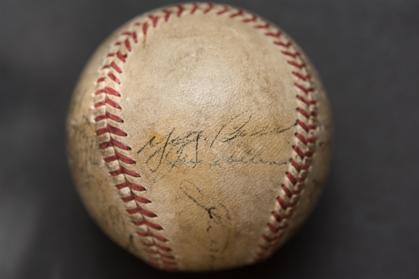 1951 WS Champion New York Yankees Team Signed Baseball w. First Year Mickey Mantle Autograph - JSA