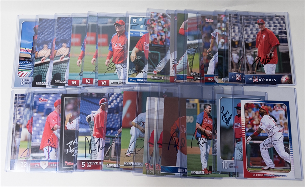 Lot of (29) Signed Phillies 4x6 Player Cards w/ Ryan Howard and Larry Bowa
