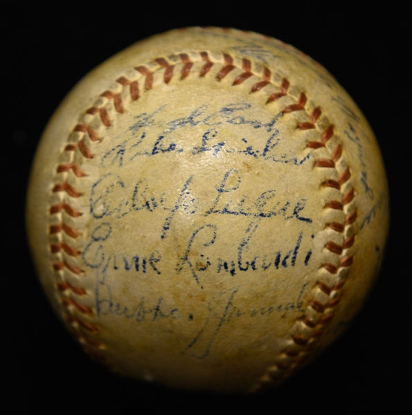 1943 New York Giants Team Signed Baseball w. 14 Signatures inc. Carl Hubbell and Ernie Lombardi (PSA/DNA LOA)