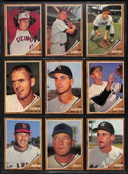 Lot Of 200 Different 1962 Topps Baseball Cards w. Banks