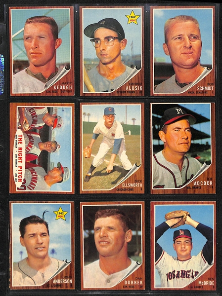 Lot Of 200 Different 1962 Topps Baseball Cards w. Banks