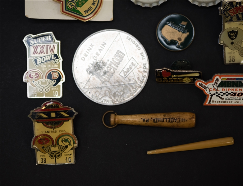 Assortment Of Vintage Pins & Trinkets