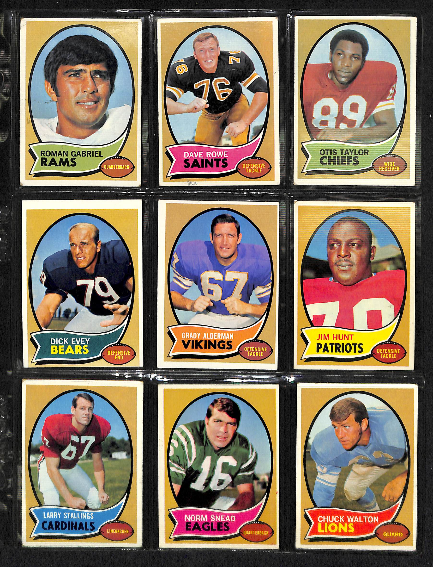 Lot Detail Lot Of 200+ Different Football Card From 19701972