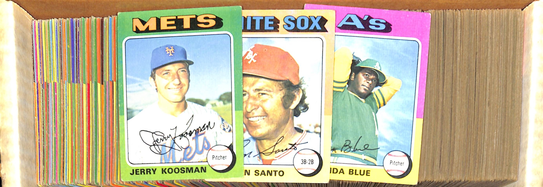 Lot Of 480 Different 1975 Topps Baseball Cards