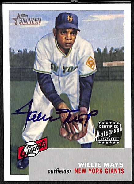 2002 Topps Heritage Willie Mays Certified On-Card Autograph Card