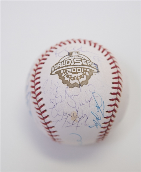 2001 New York Yankees Team Signed World Series Baseball w/Jeter - JSA LOA