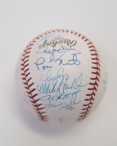 2001 New York Yankees Team Signed World Series Baseball w/Jeter - JSA LOA