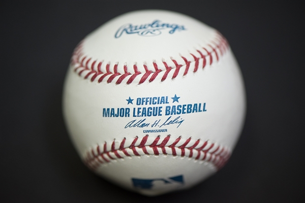 Peyton Manning Signed Official MLB Baseball - Fanatics COA