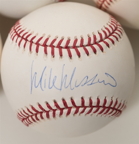 Lot Of 5 Yankees Signed Baseballs w. Dave Winfield