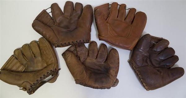 Lot Of 5 Vintage Fielding Gloves w. Bob Elliot