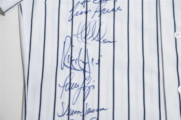 1998 Yankees World Series Team Signed Jersey w. Jeter & Rivera - JSA