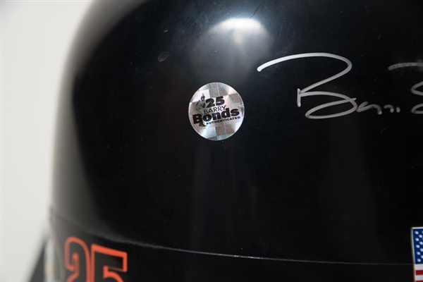 Barry Bonds Signed Full Size Batting Helmet - 25 Barry Bonds Authenticated COA
