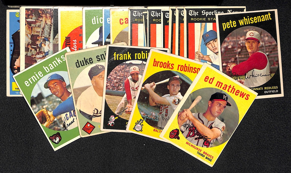 Lot Of 24 1959 Topps Baseball Cards w. Banks