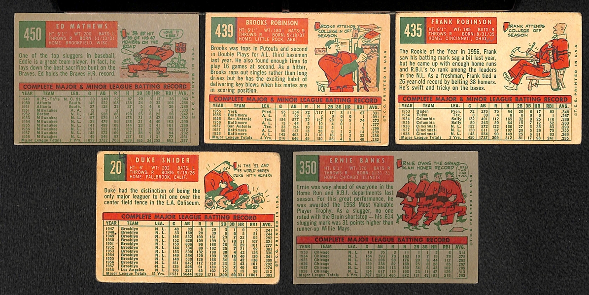 Lot Of 24 1959 Topps Baseball Cards w. Banks