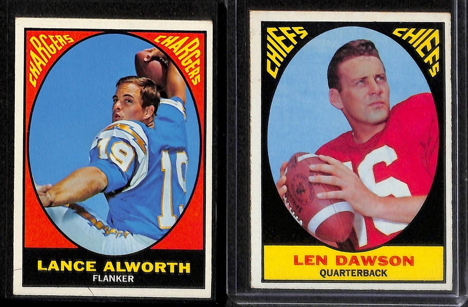 Lot Of 11 1966-1967 Topps Football Cards w. Dawson