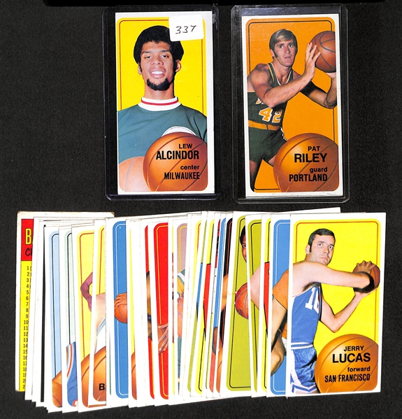 Lot of 39 Different 1970-71 Topps Basketball Cards w. Lew Alcindor
