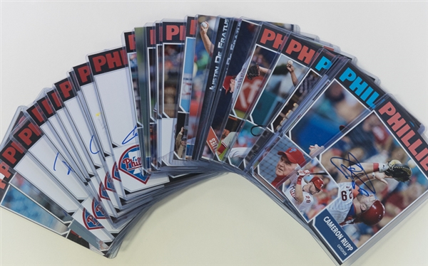 Lot Of 30 Phillies Signed 4 x 6 Photos w. Pat Gillick