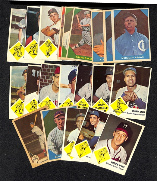 Lot of 22 1959-1963 Fleer Baseball Cards w. Willie Mays