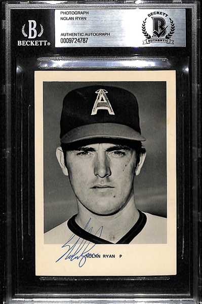 Lot Of 4 Nolan Ryan Signed Index Cards & Photos - Beckett Authentic