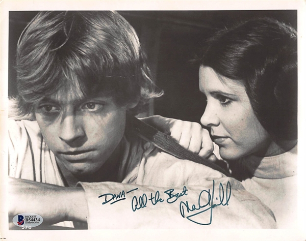 Mark Hamill (Star Wars) Signed 8x10 Photo - Beckett COA
