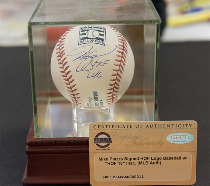 Mike Piazza Signed Hall Of Fame Baseball - Steiner COA