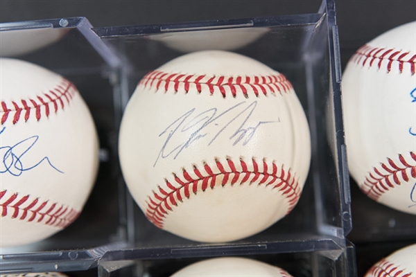 Lot Of 7 Phillies Signed Baseballs w. Darren Daulton