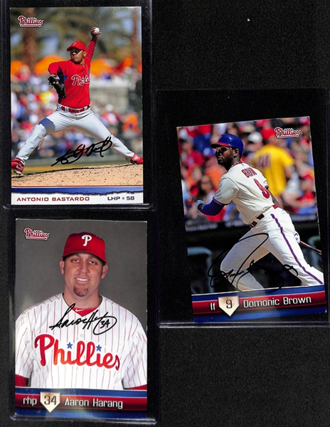 Lot Of 38 Phillies Signed 4x 6 Team Issued Photo Cards w. Ryne Sandberg