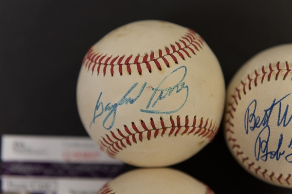 Lot Of 3 Signed Baseballs w. Johnny Bench - JSA