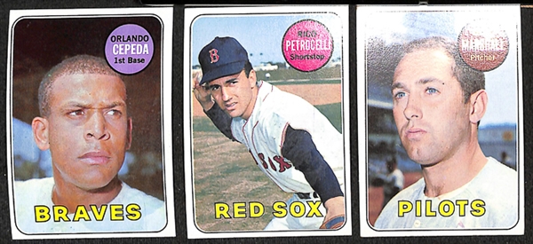 Lot of 1500+ Assorted 1969 Topps Baseball Cards w. Phil Niekro, Jim Bunning, Etc.