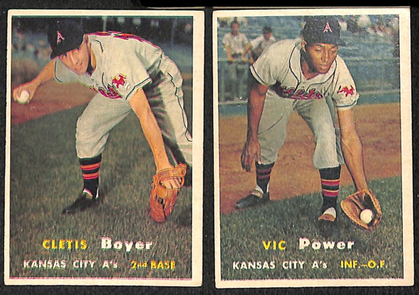 Lot of 100 Different 1957 Topps Baseball Cards w. Semi-Stars 