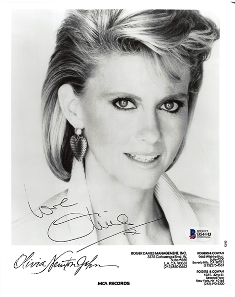 Lot of 4 Celebrity Signed Photos w. Olivia Newton John/Liza Minelli/Cheryl Tiegs/Lily Tomlin