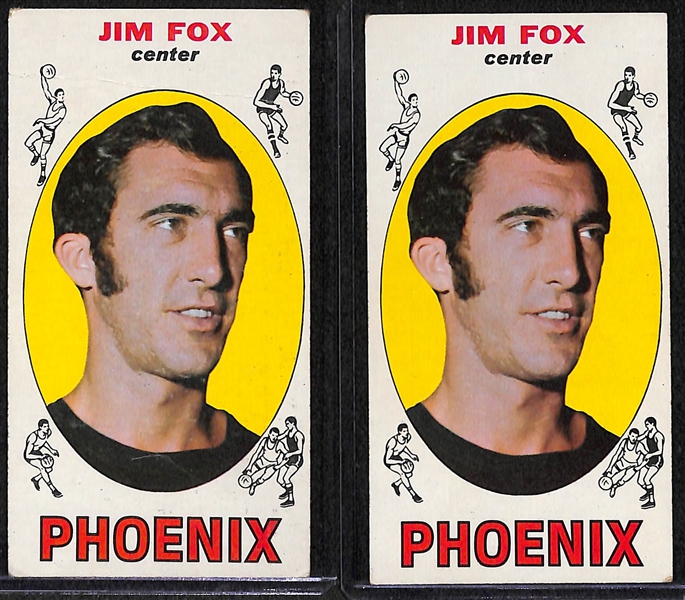  Lot of 17 - 1969-70 Topps Basketball Cards w. Chamberlain & Baylor