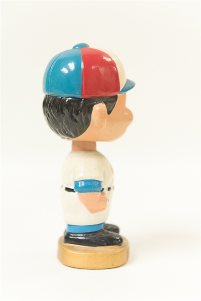 1969-1970 Montreal Expos Bobble Head w. Round Gold Base