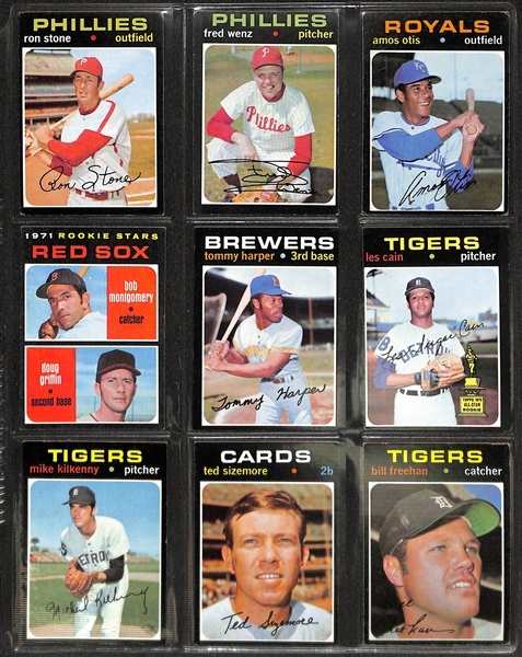 Lot of 470 Assorted 1971 Topps Baseball Cards w. Hank Aaron
