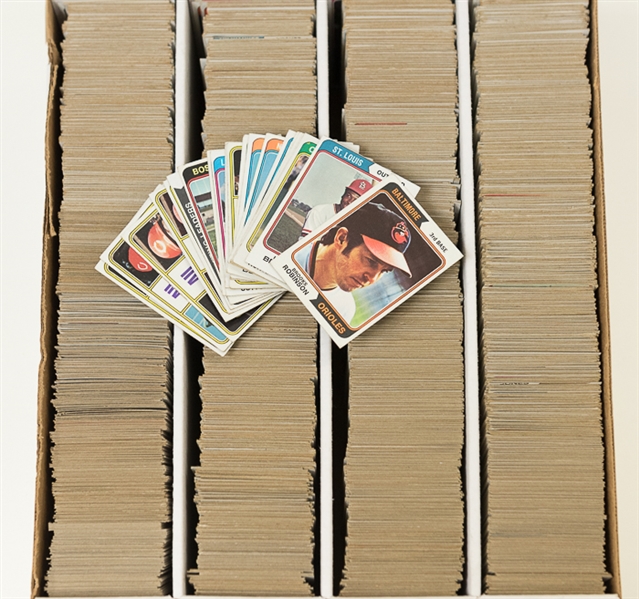 Lot of 2000+ 1974 Topps Baseball Cards w. Brooks Robinson
