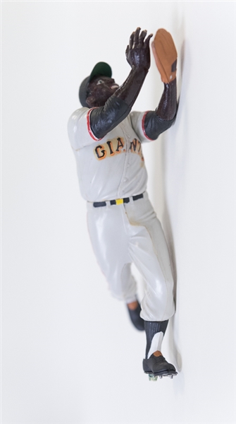 1966 Willie Mays Aurora Assembled Model - Famous Catch