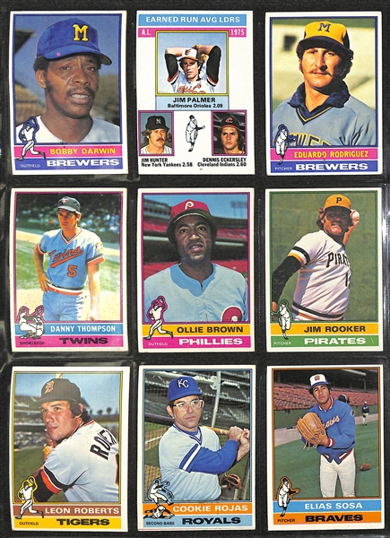 Lot of 450+ Assorted 1976 Topps Baseball Cards w. Dennis Eckersley