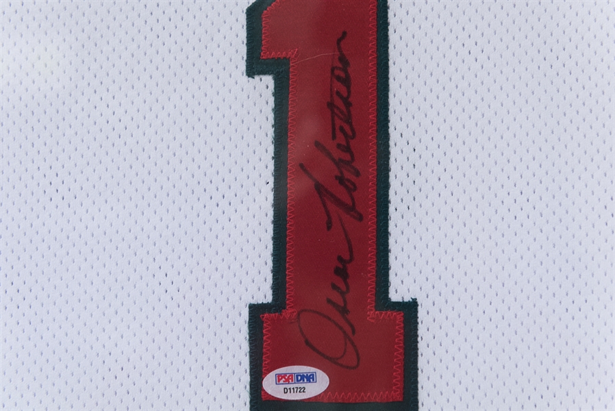  Oscar Robertson Signed Milwaukee Bucks Jersey (PSA/DNA)