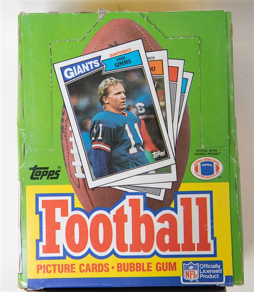 1987 Topps Football Unopened Wax Box - Jim Kelly, R. Cunningham, D. Flutie Rookie Year