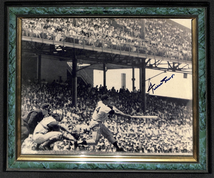 Willie Mays Signed 8x10 Photo - JSA