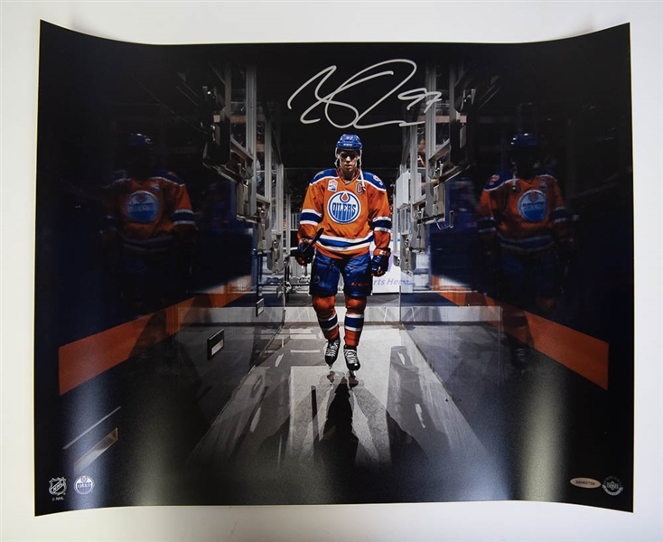 Conner McDavid Autographed 16 x 20 Photo - UDA