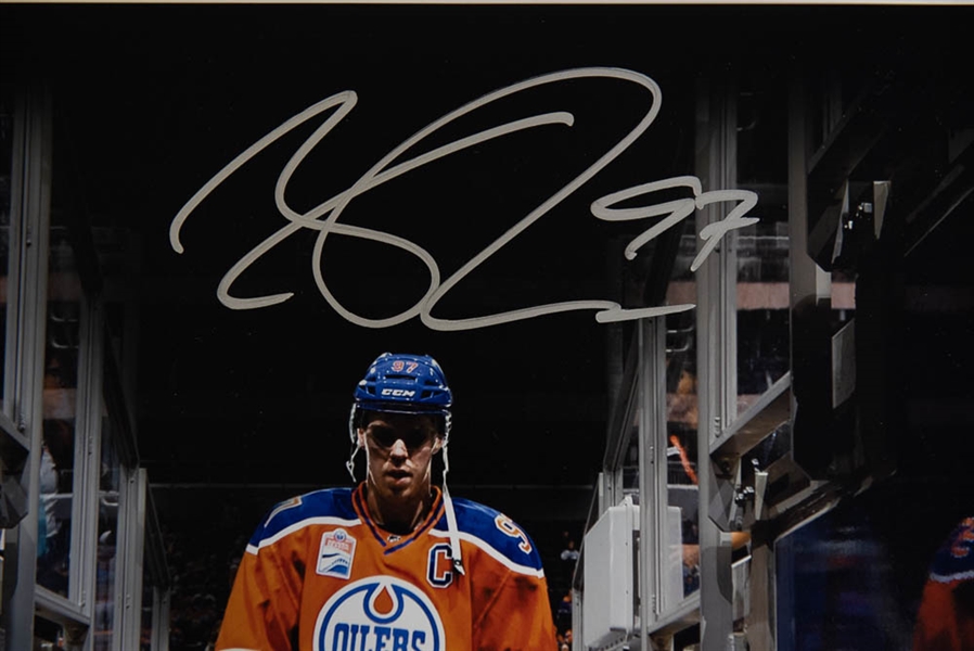 Conner McDavid Autographed 16 x 20 Photo - UDA